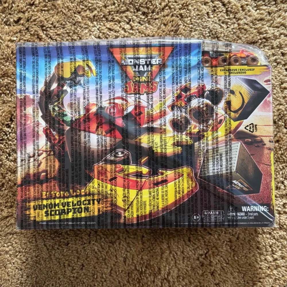 Monster Jam Mini Jams Venom Velocity Scorpion Playset El Toro Loco Exclusive NEW